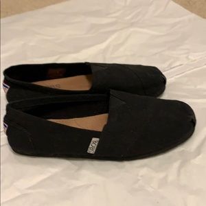*barely used* black BOBS